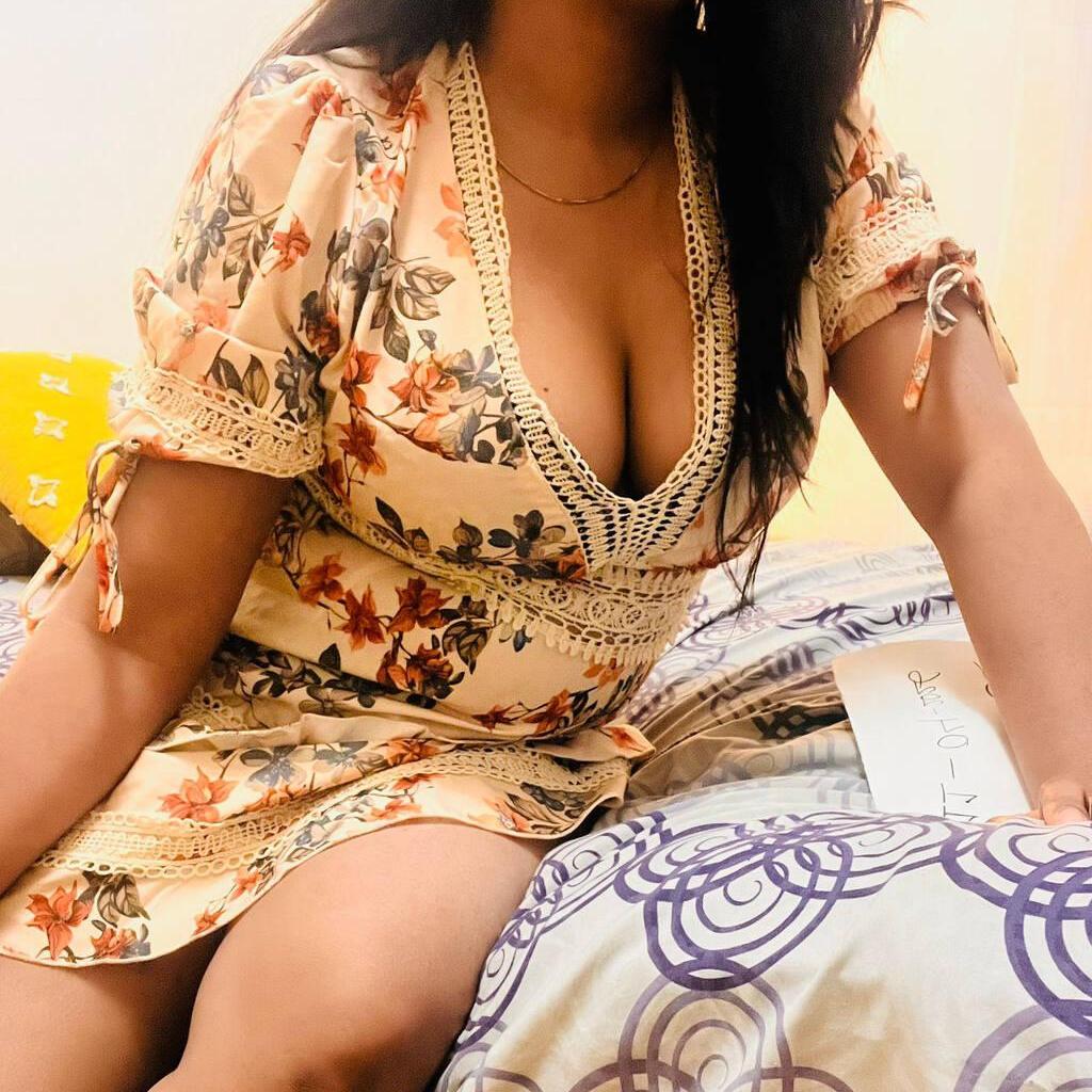 
                        Rosa
                     is Female Escorts. | Toronto | Ontario | Canada | canadatopescorts.com 
