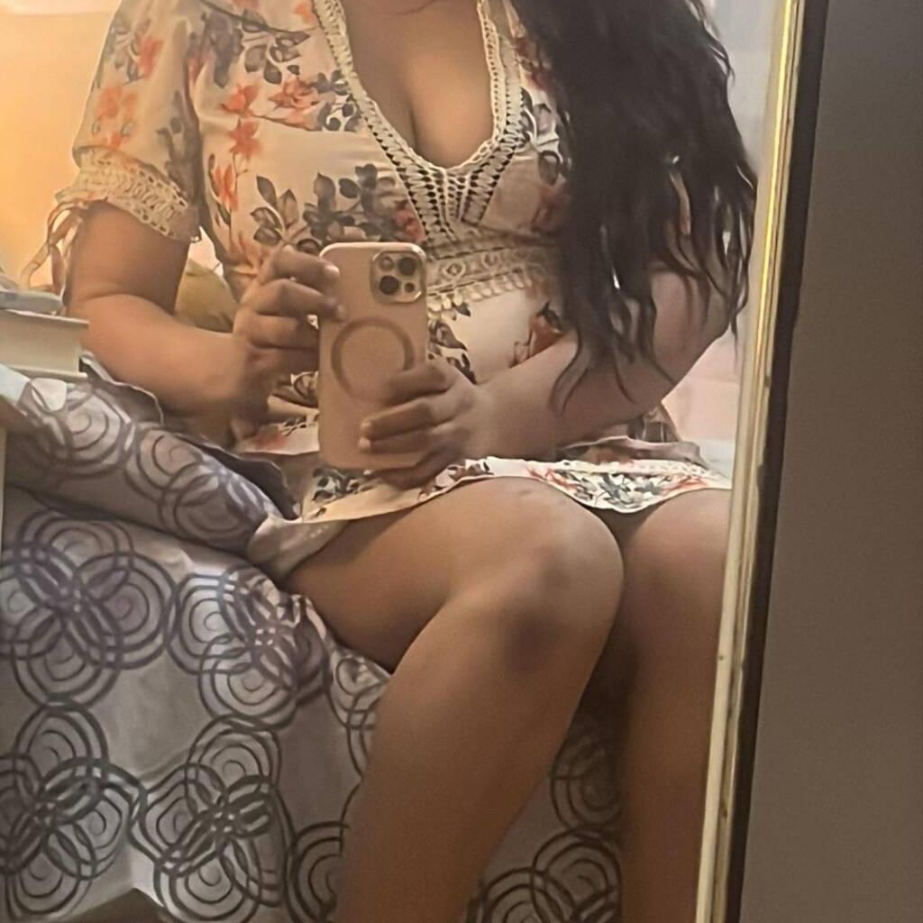 
                        Rosa
                     is Female Escorts. | Toronto | Ontario | Canada | canadatopescorts.com 