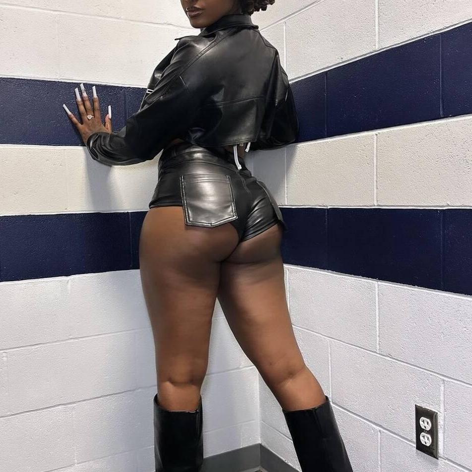 
                        Skylarcums
                     is Female Escorts. | Barrie | Ontario | Canada | canadatopescorts.com 