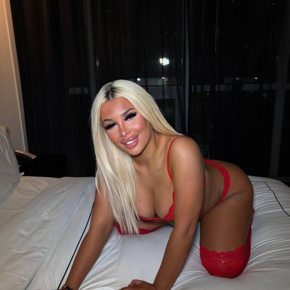 
                        Barbie Rose
                     is Female Escorts. | windsor | Ontario | Canada | canadatopescorts.com 