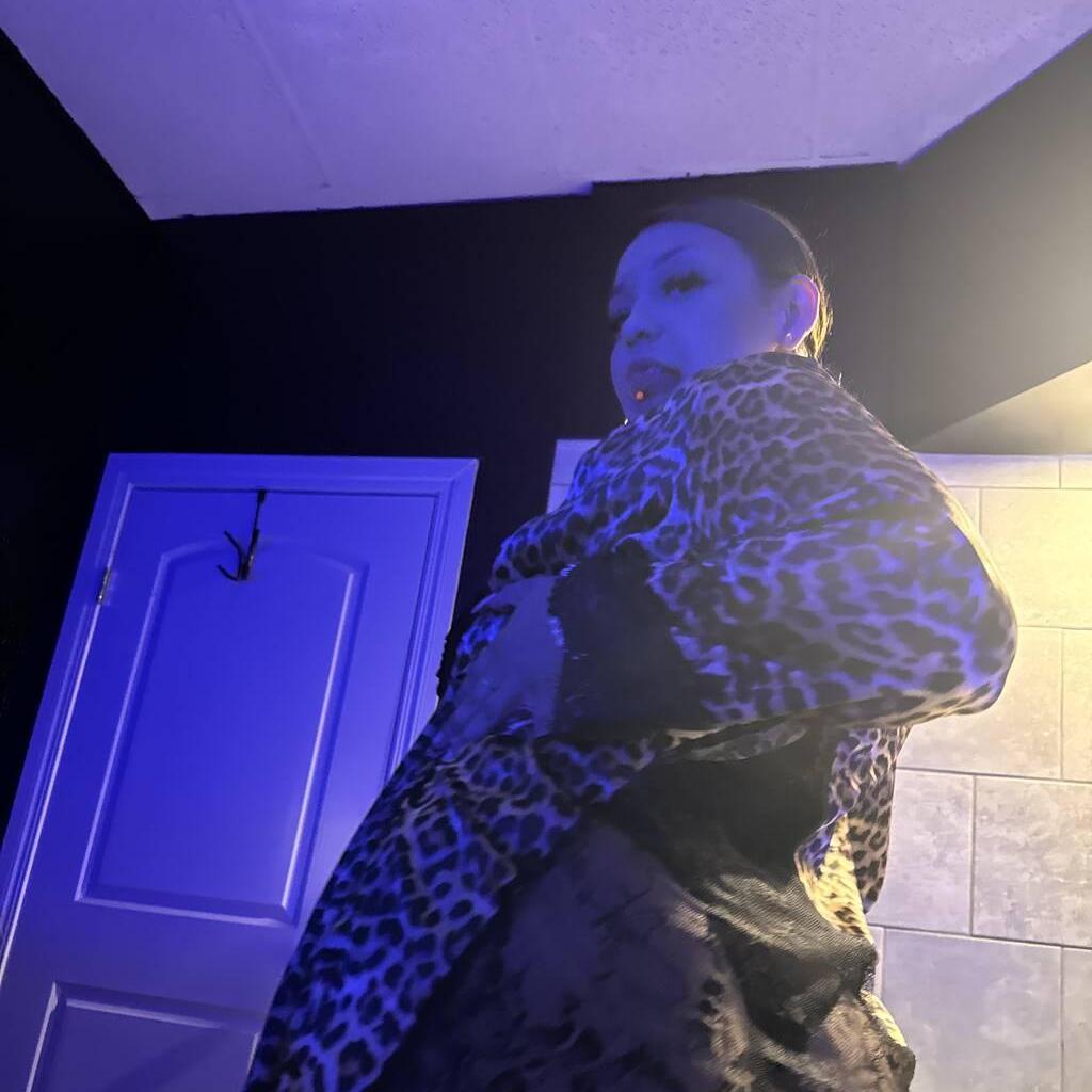 
                        Starla
                     is Female Escorts. | Lethbridge | Alberta | Canada | canadatopescorts.com 