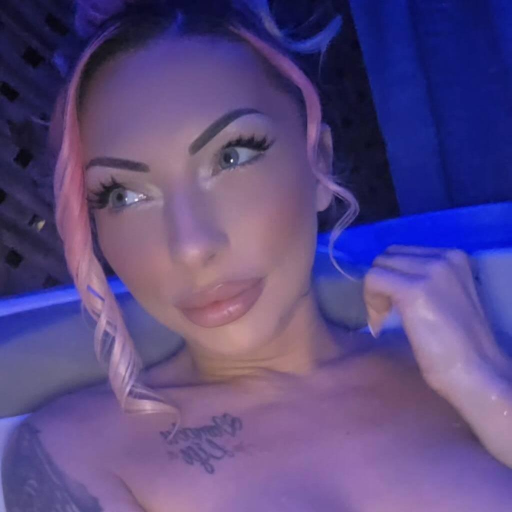 
                        Jenna
                     is Female Escorts. | Sarnia | Ontario | Canada | canadatopescorts.com 