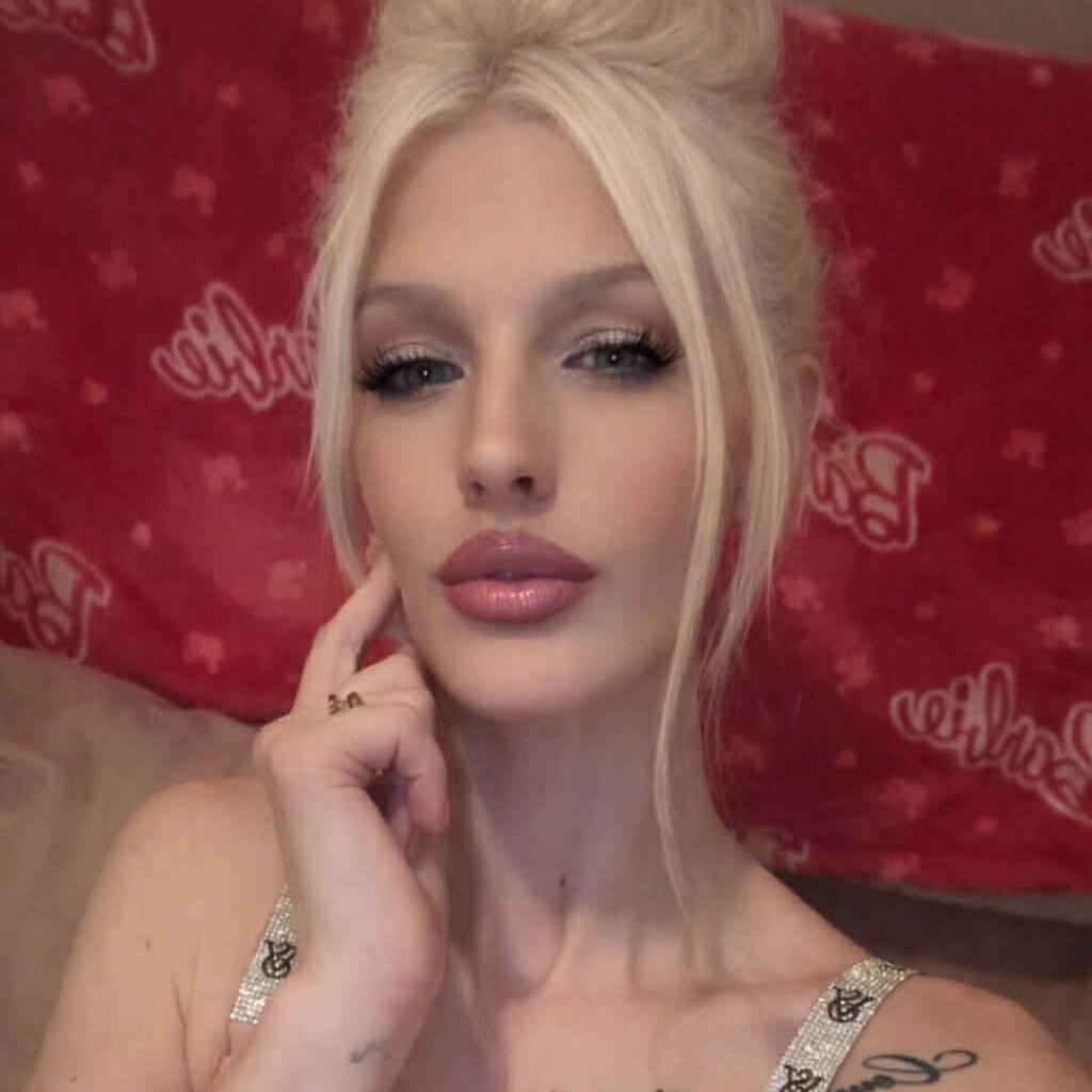 
                        Mckaela
                     is Female Escorts. | Kingston | Ontario | Canada | canadatopescorts.com 