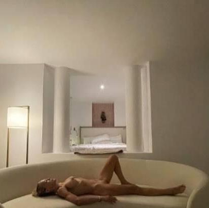 
                        Barbie
                     is Female Escorts. | Barrie | Ontario | Canada | canadatopescorts.com 