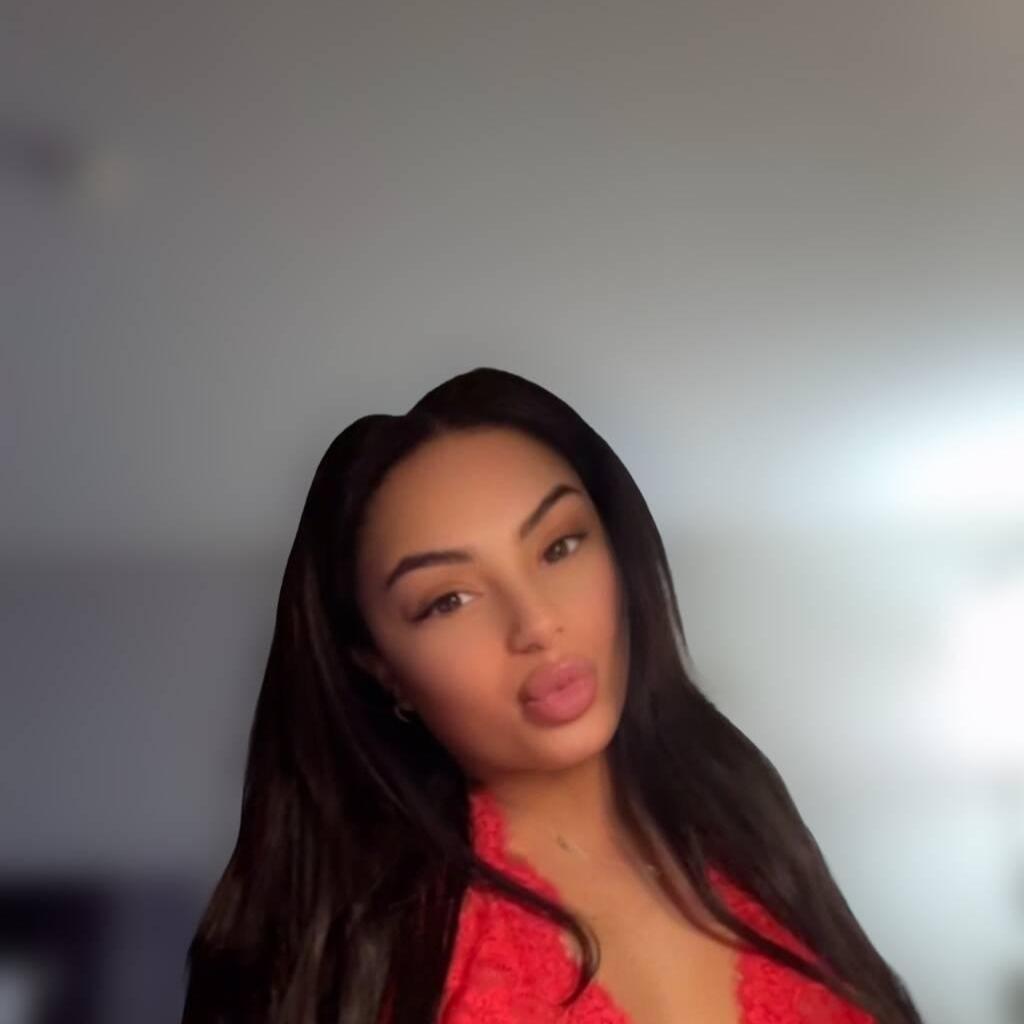 
                        Emma
                     is Female Escorts. | Quebec City | Quebec | Canada | canadatopescorts.com 