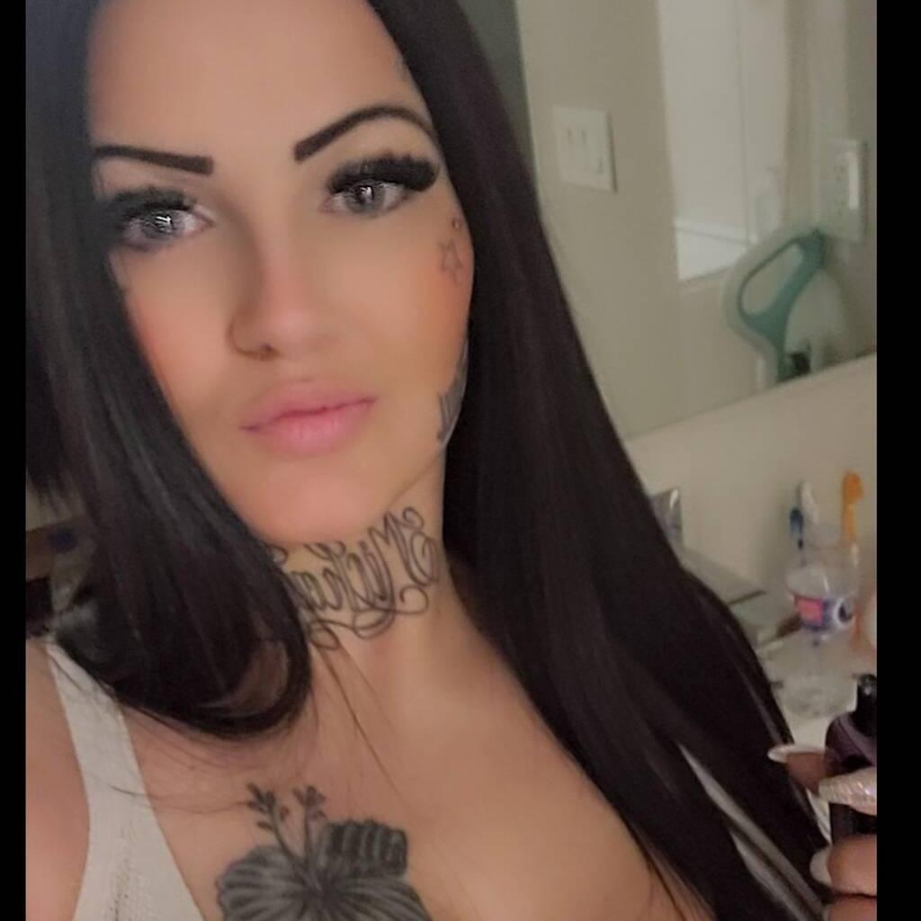 
                        SARAA
                     is Female Escorts. | Toronto | Ontario | Canada | canadatopescorts.com 