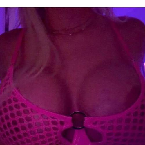 
                        Stacey
                     is Female Escorts. | Calgary | Alberta | Canada | canadatopescorts.com 