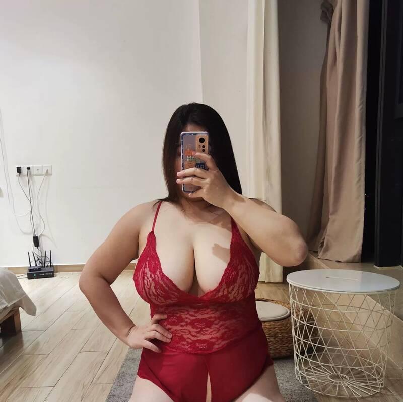 
                        Annie
                     is Female Escorts. | Owen Sound | Ontario | Canada | canadatopescorts.com 