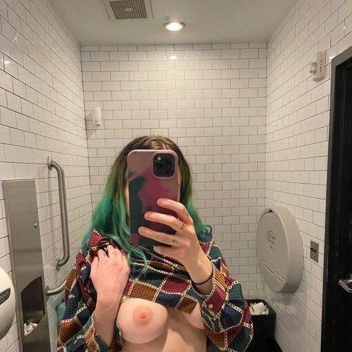 
                        Bailey
                     is Female Escorts. | Owen Sound | Ontario | Canada | canadatopescorts.com 