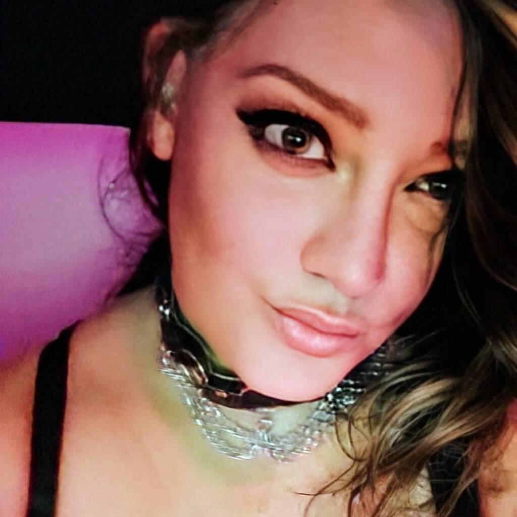 
                        ANALQUEEN
                     is Female Escorts. | Quebec City | Quebec | Canada | canadatopescorts.com 