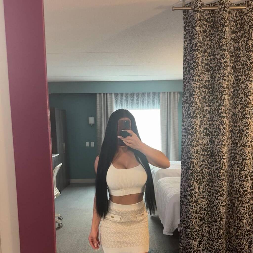 
                        French Bombshell Keissy
                     is Female Escorts. | Peace River Country | British Columbia | Canada | canadatopescorts.com 