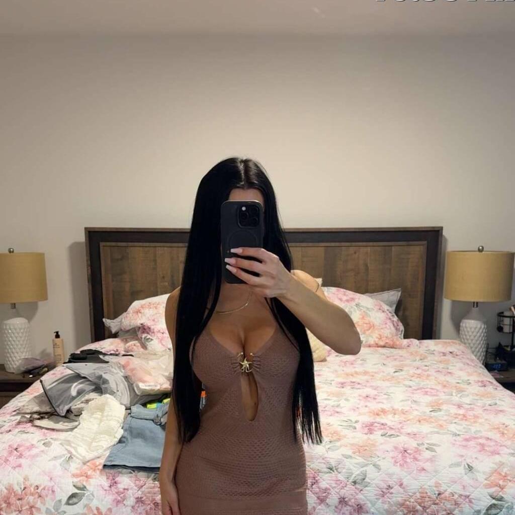 
                        French Bombshell Keissy
                     is Female Escorts. | Peace River Country | British Columbia | Canada | canadatopescorts.com 
