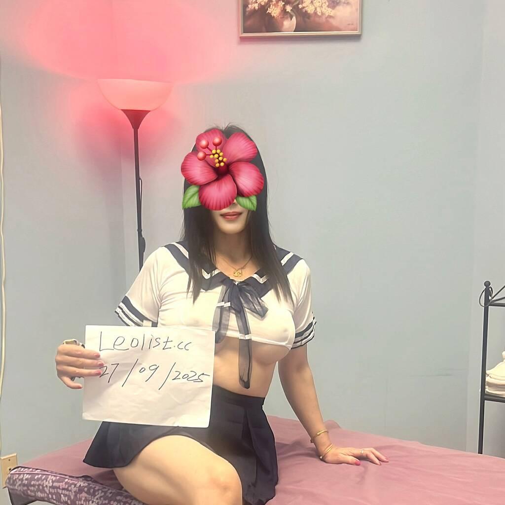
                        Helen
                     is Female Escorts. | Kamloops | British Columbia | Canada | canadatopescorts.com 