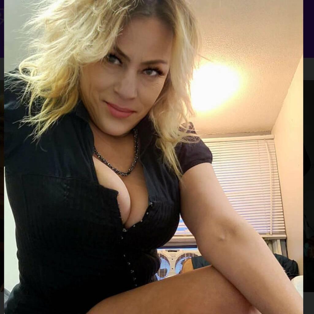 
                        Lisa Marie
                     is Female Escorts. | Winnipeg | Manitoba | Canada | canadatopescorts.com 