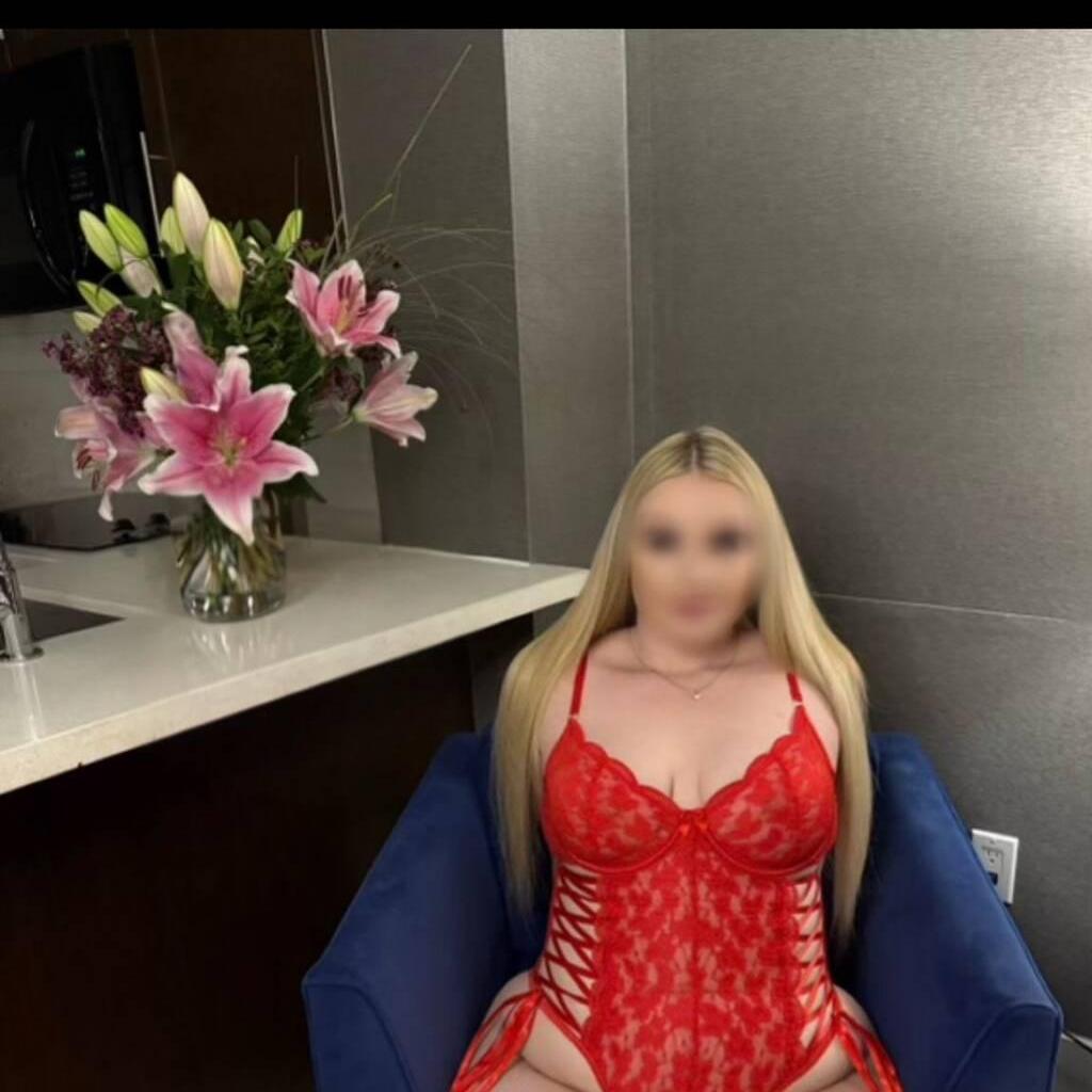 
                        Layla snow
                     is Female Escorts. | Sudbury | Ontario | Canada | canadatopescorts.com 