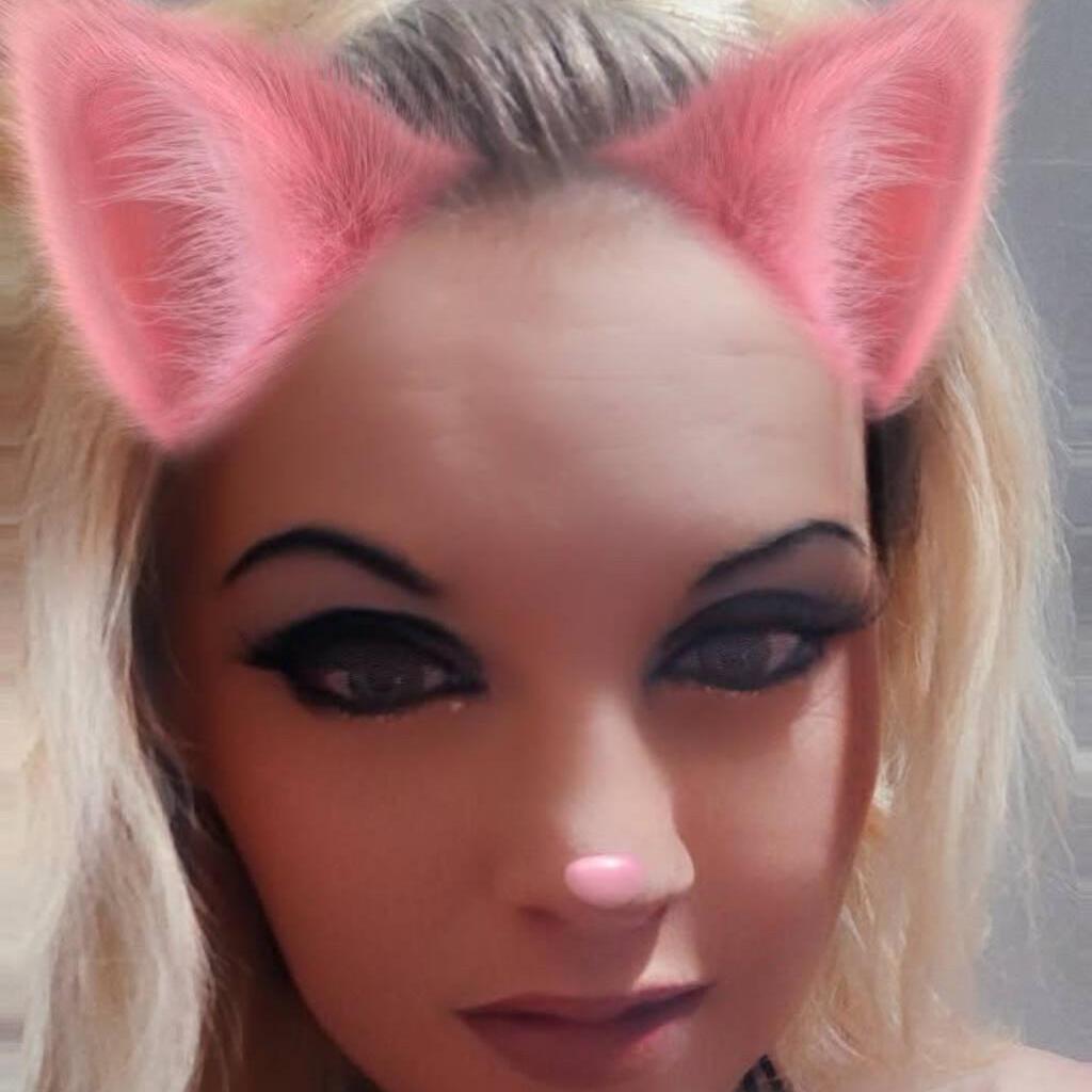 
                        Dakota
                     is Female Escorts. | Grande Prairie | Alberta | Canada | canadatopescorts.com 