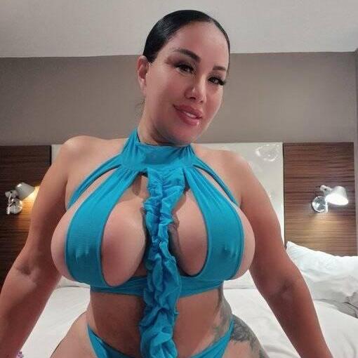 
                        Caira
                     is Female Escorts. | Trois Rivieres | Quebec | Canada | canadatopescorts.com 