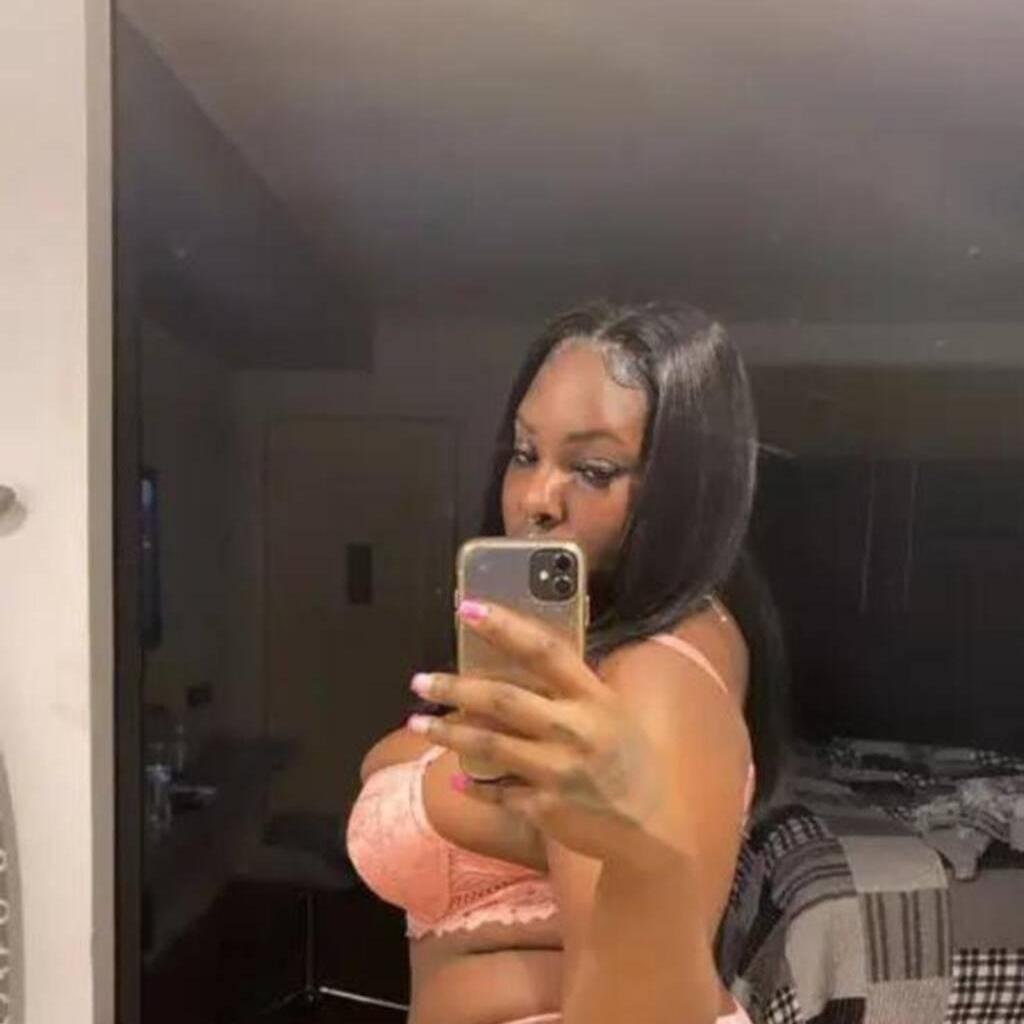 
                        Malia
                     is Female Escorts. | Montreal | Quebec | Canada | canadatopescorts.com 