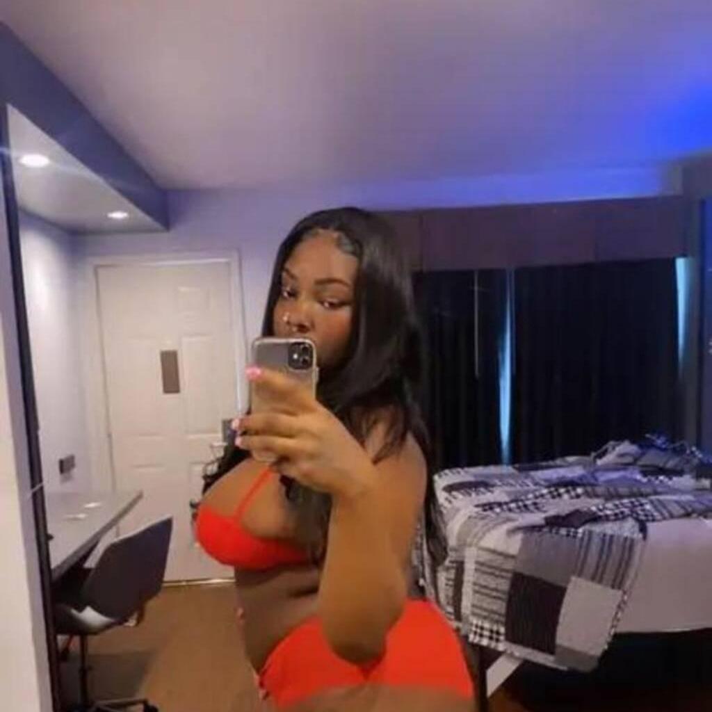 
                        Malia
                     is Female Escorts. | Montreal | Quebec | Canada | canadatopescorts.com 