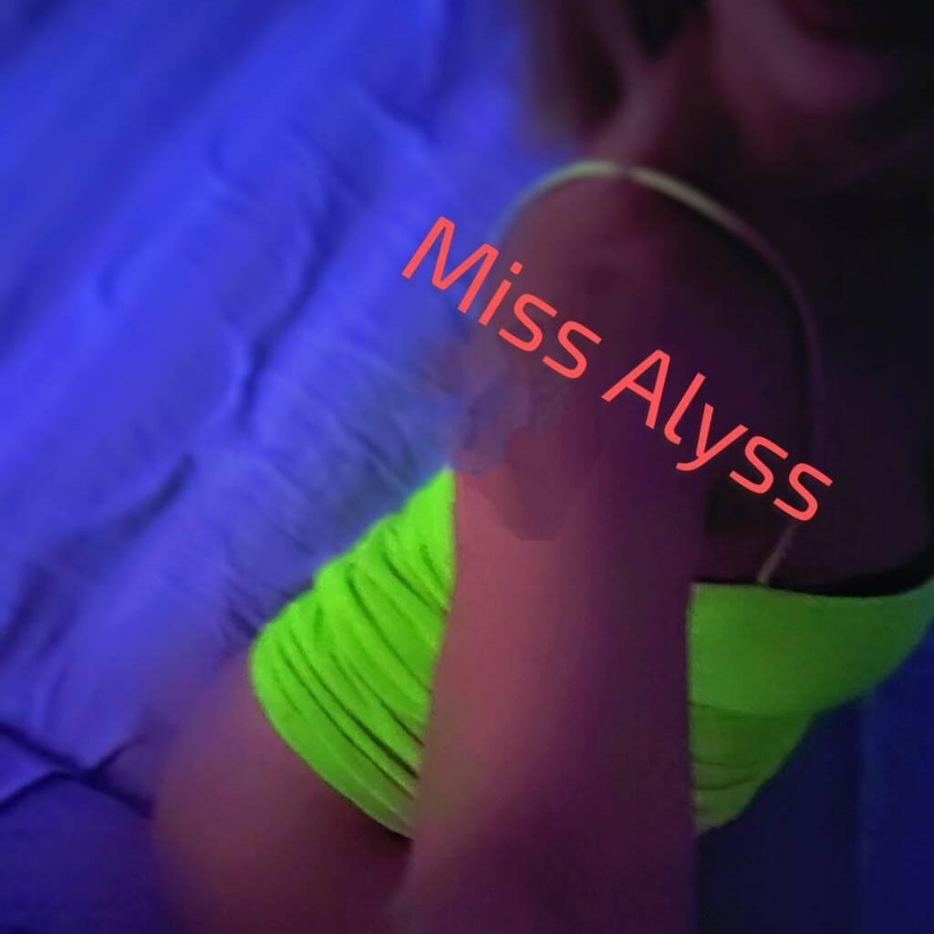 
                        Alyss
                     is Female Escorts. | Barrie | Ontario | Canada | canadatopescorts.com 