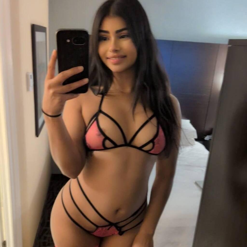 
                        Melissa
                     is Female Escorts. | Barrie | Ontario | Canada | canadatopescorts.com 