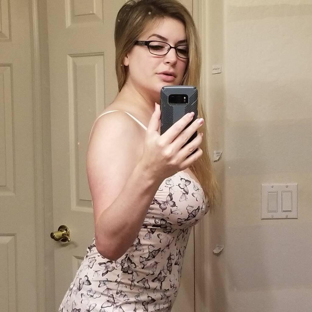 
                        Lina
                     is Female Escorts. | Nanaimo | British Columbia | Canada | canadatopescorts.com 
