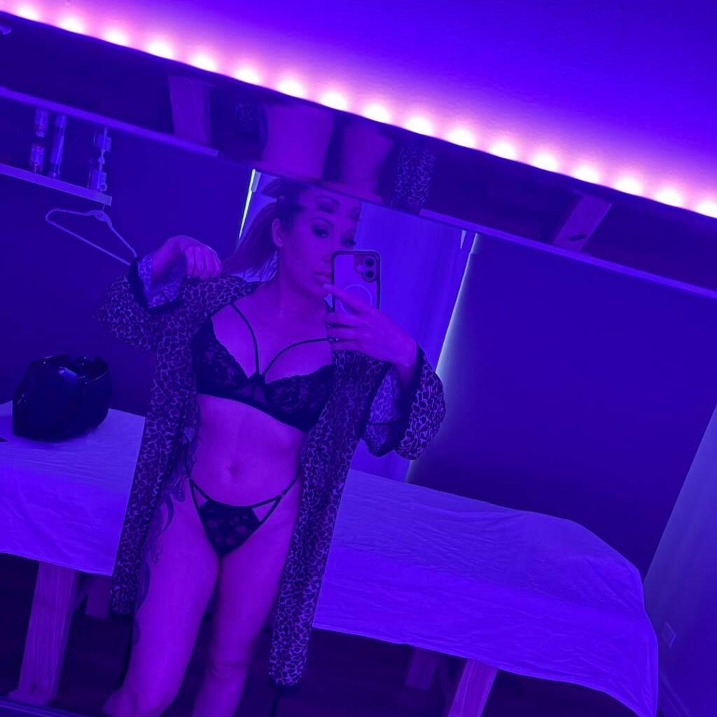 
                        Alicia kloss
                     is Female Escorts. | Saguenay | Quebec | Canada | canadatopescorts.com 