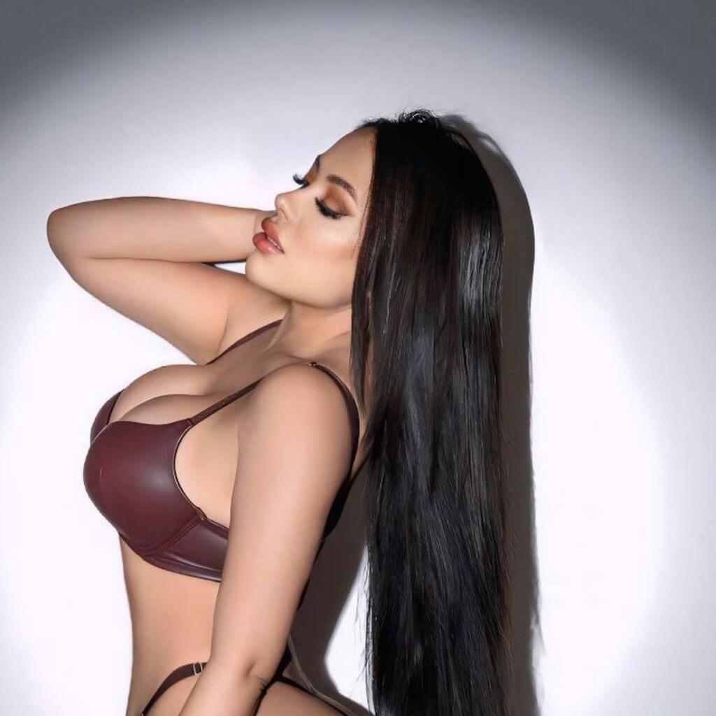 
                        Mia
                     is Female Escorts. | Toronto | Ontario | Canada | canadatopescorts.com 