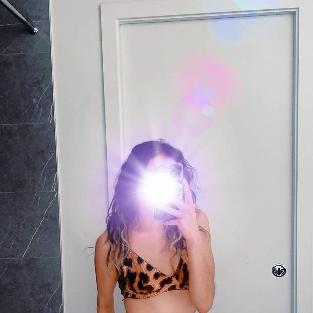 
                        Whitney
                     is Female Escorts. | Kelowna | British Columbia | Canada | canadatopescorts.com 