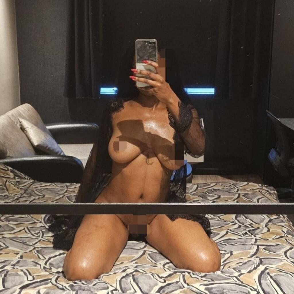 
                        Venus
                     is Female Escorts. | Quebec City | Quebec | Canada | canadatopescorts.com 