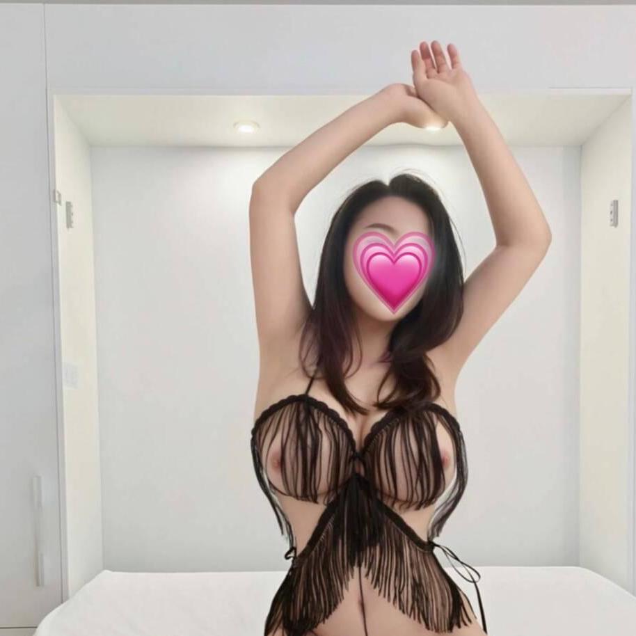 
                        Honey
                     is Female Escorts. | Montreal | Quebec | Canada | canadatopescorts.com 