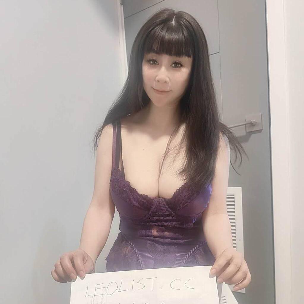 
                        Lisa
                     is Female Escorts. | Winnipeg | Manitoba | Canada | canadatopescorts.com 