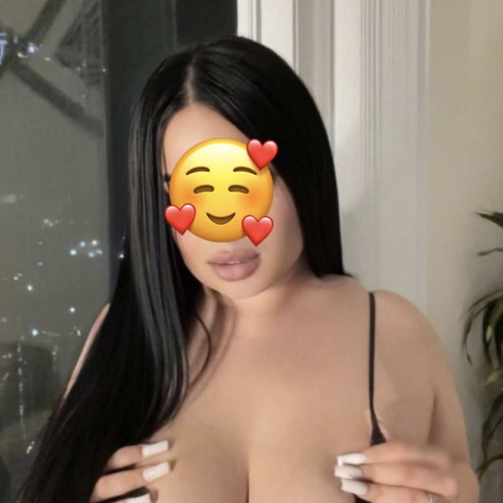 
                        Julianna
                     is Female Escorts. | Quebec City | Quebec | Canada | canadatopescorts.com 
