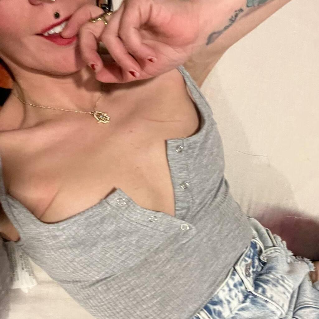 
                        Cherry Berry
                     is Female Escorts. | Calgary | Alberta | Canada | canadatopescorts.com 