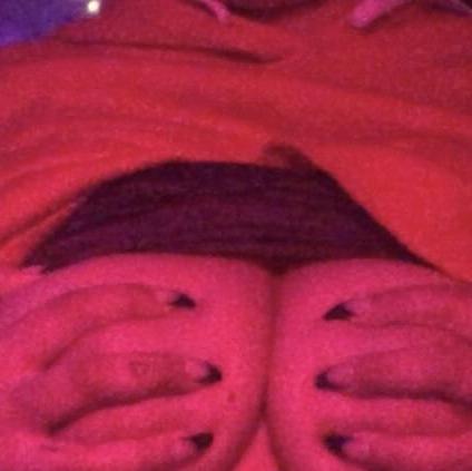 
                        Star
                     is Female Escorts. | Kitchener | Ontario | Canada | canadatopescorts.com 