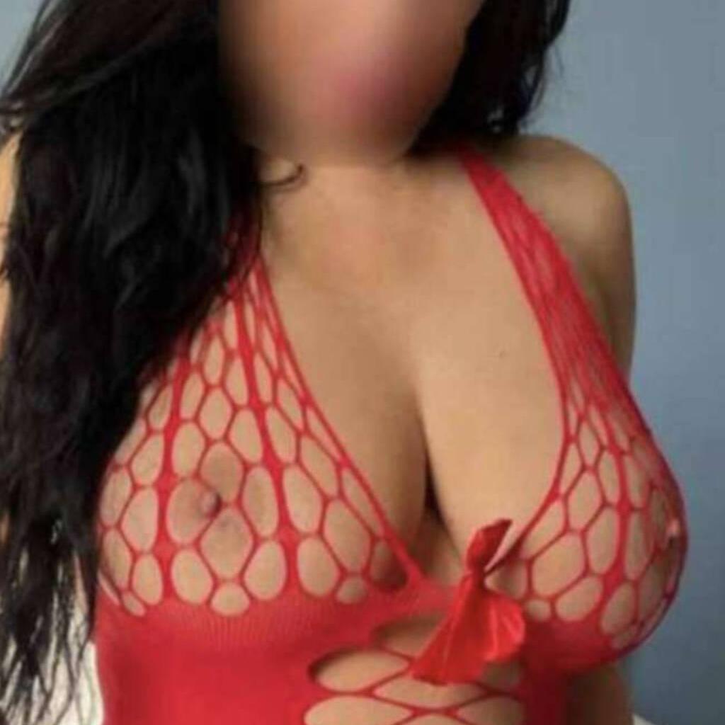 
                        Laura
                     is Female Escorts. | Hamilton | Ontario | Canada | canadatopescorts.com 