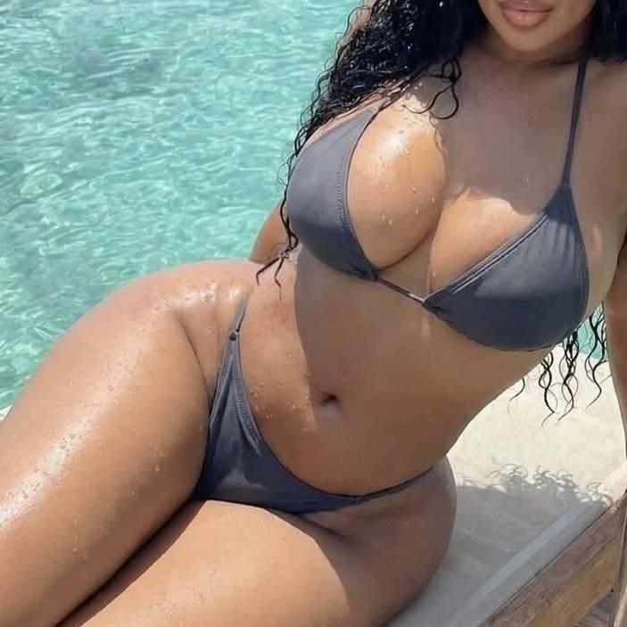 
                        Kimi
                     is Female Escorts. | Quebec City | Quebec | Canada | canadatopescorts.com 
