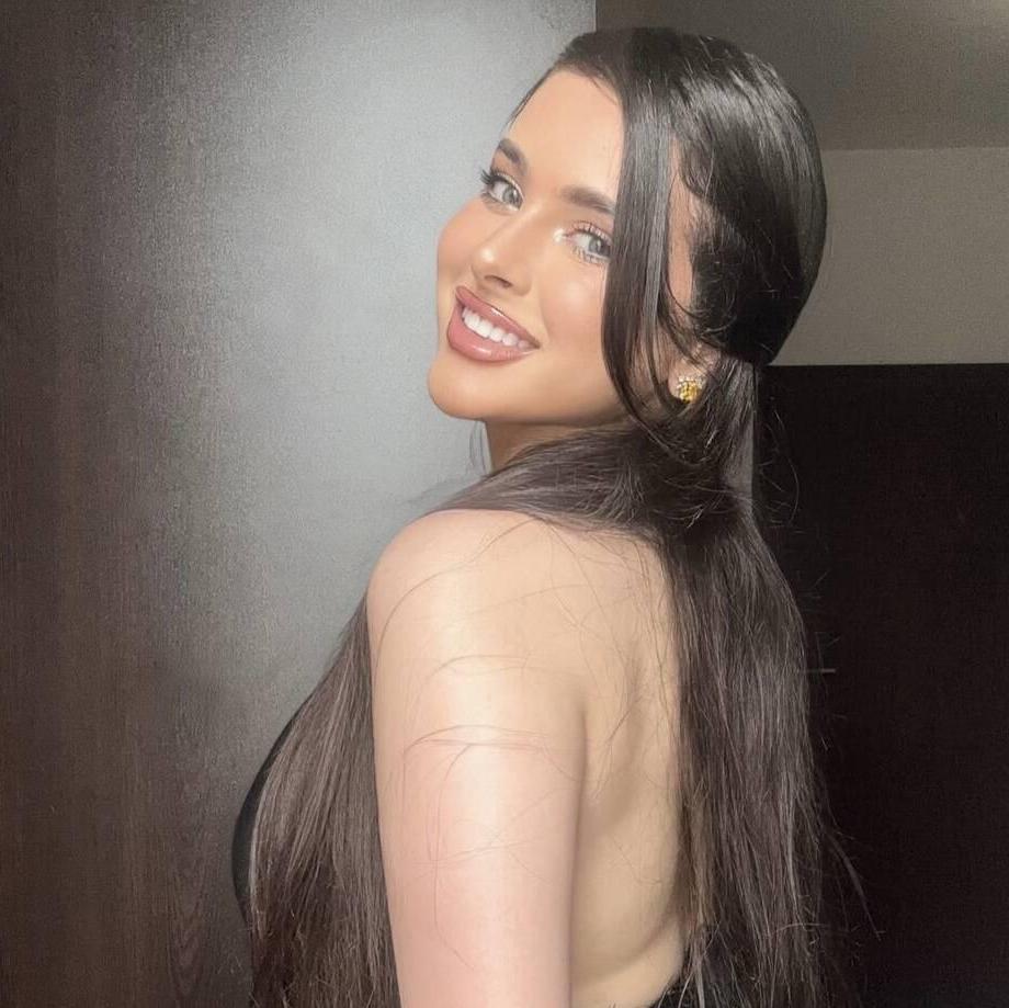 
                        Night Queen
                     is Female Escorts. | Winnipeg | Manitoba | Canada | canadatopescorts.com 