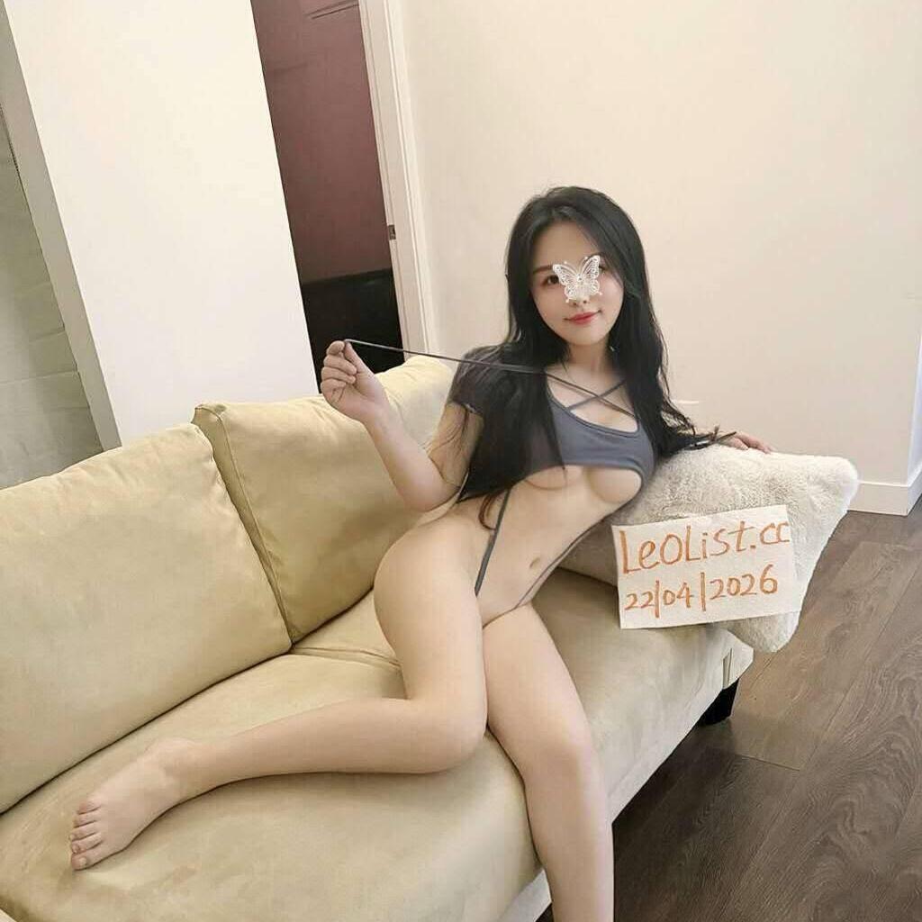 
                        Emma
                     is Female Escorts. | belleville | Ontario | Canada | canadatopescorts.com 