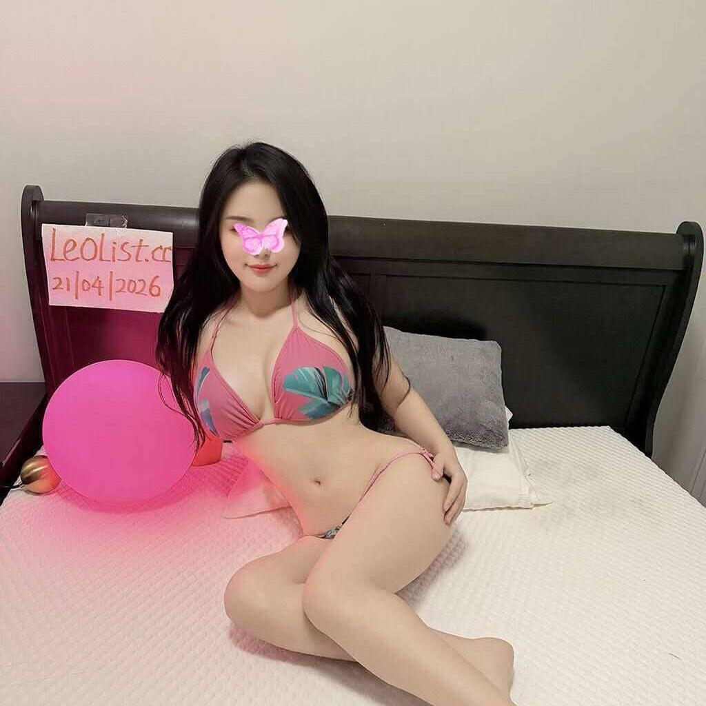 
                        Emma
                     is Female Escorts. | belleville | Ontario | Canada | canadatopescorts.com 