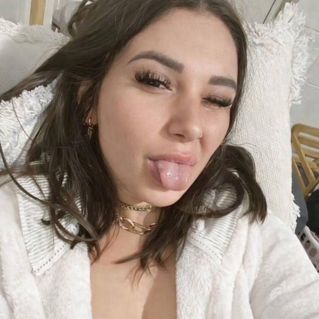 
                        Bella
                     is Female Escorts. | Fredericton | New Brunswick | Canada | canadatopescorts.com 