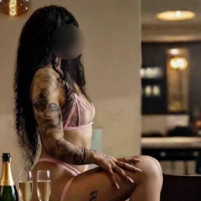 
                        Santana
                     is Female Escorts. | Fredericton | New Brunswick | Canada | canadatopescorts.com 
