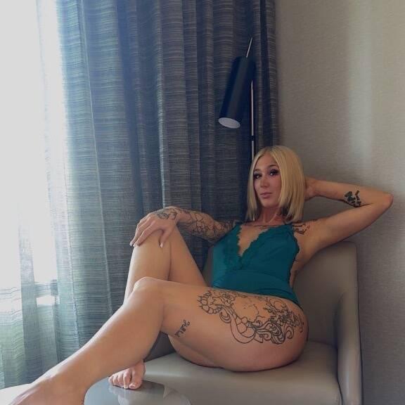 
                        Amber
                     is Female Escorts. | Prince Albert | Saskatchewan | Canada | canadatopescorts.com 