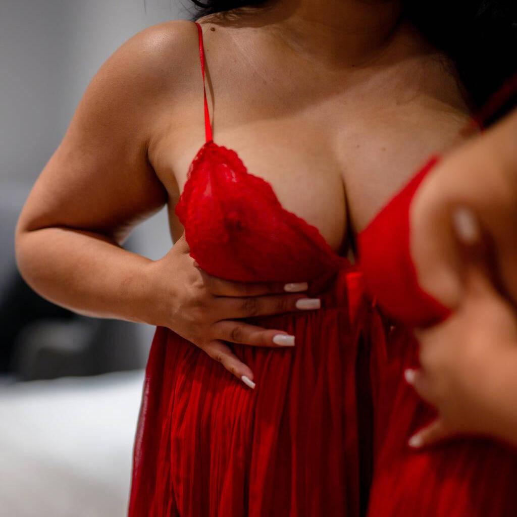 
                        Amira
                     is Female Escorts. | Niagara | Ontario | Canada | canadatopescorts.com 