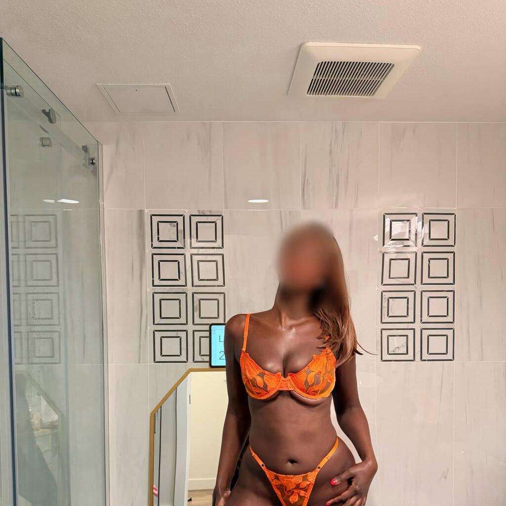 
                        Rihanna Rose AKA Kenya
                     is Female Escorts. | Kelowna | British Columbia | Canada | canadatopescorts.com 