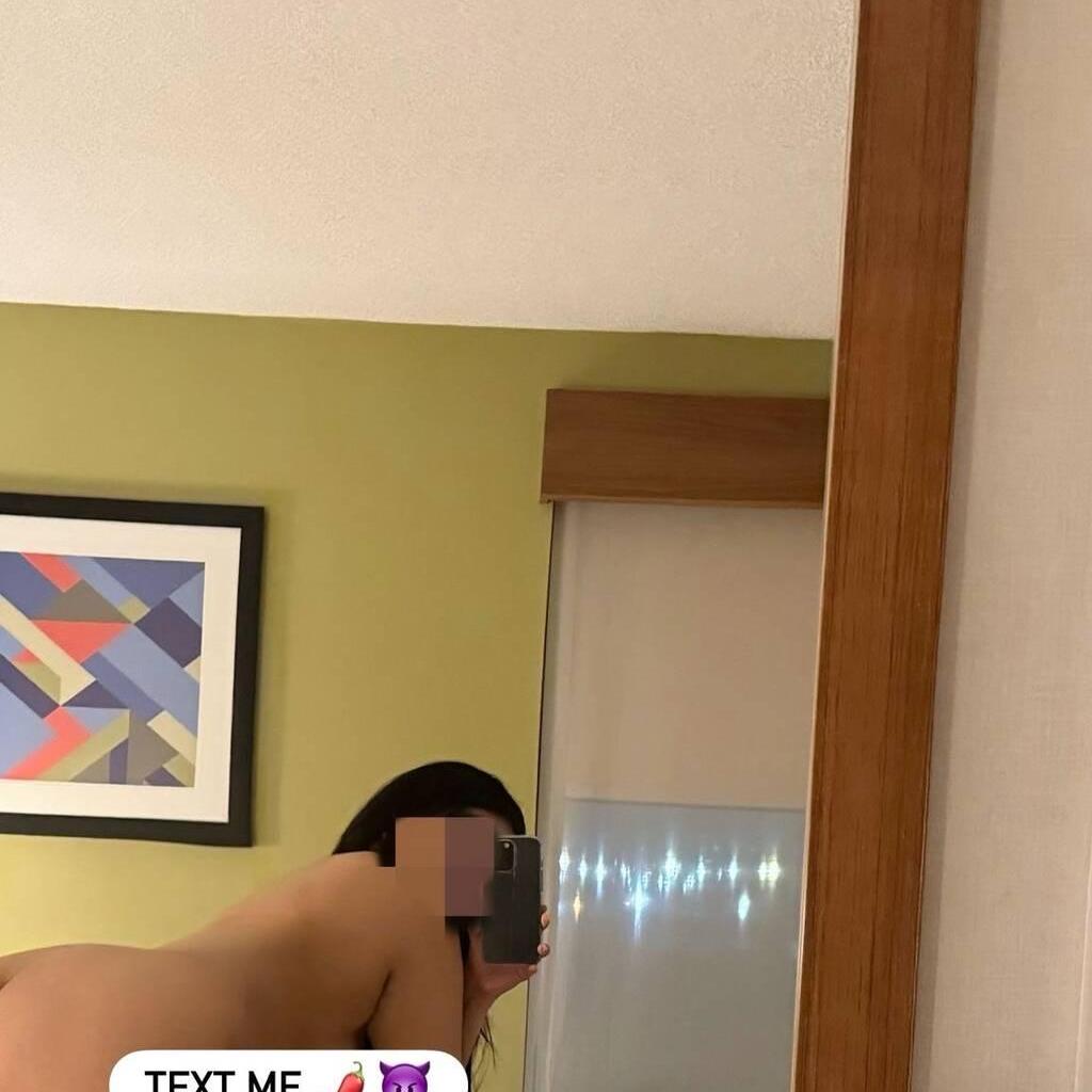 
                        Mishell
                     is Female Escorts. | Montreal | Quebec | Canada | canadatopescorts.com 