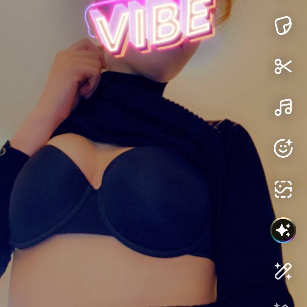 
                        Olivia
                     is Female Escorts. | Montreal | Quebec | Canada | canadatopescorts.com 