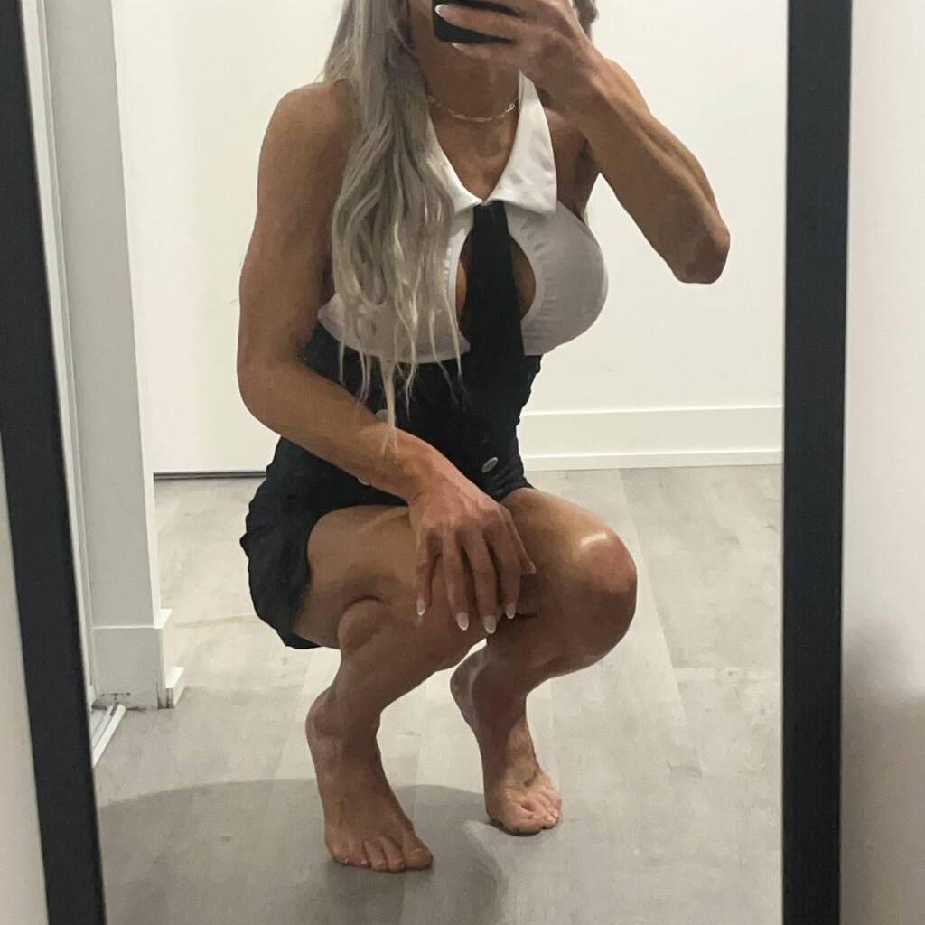 
                        Charlie
                     is Female Escorts. | Barrie | Ontario | Canada | canadatopescorts.com 