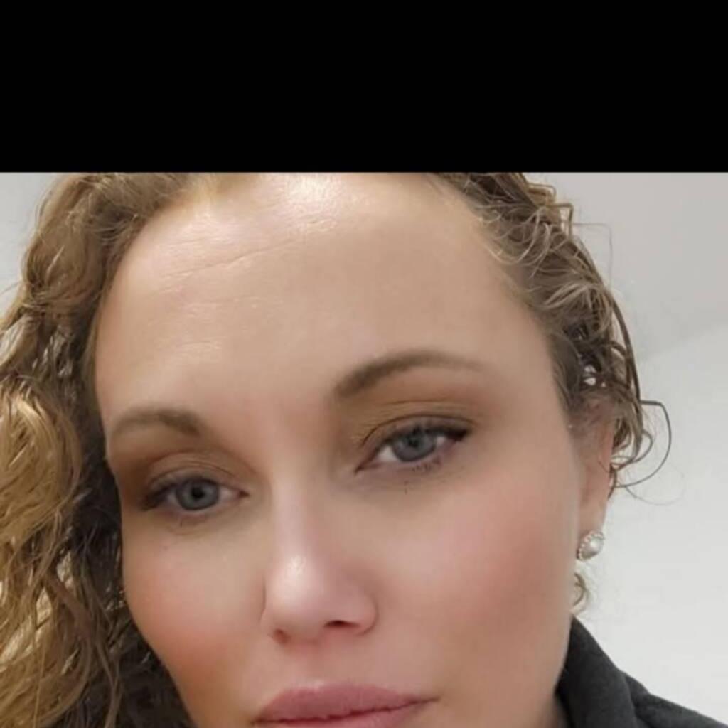 
                        JENNA LEE MOORE
                     is Female Escorts. | windsor | Ontario | Canada | canadatopescorts.com 