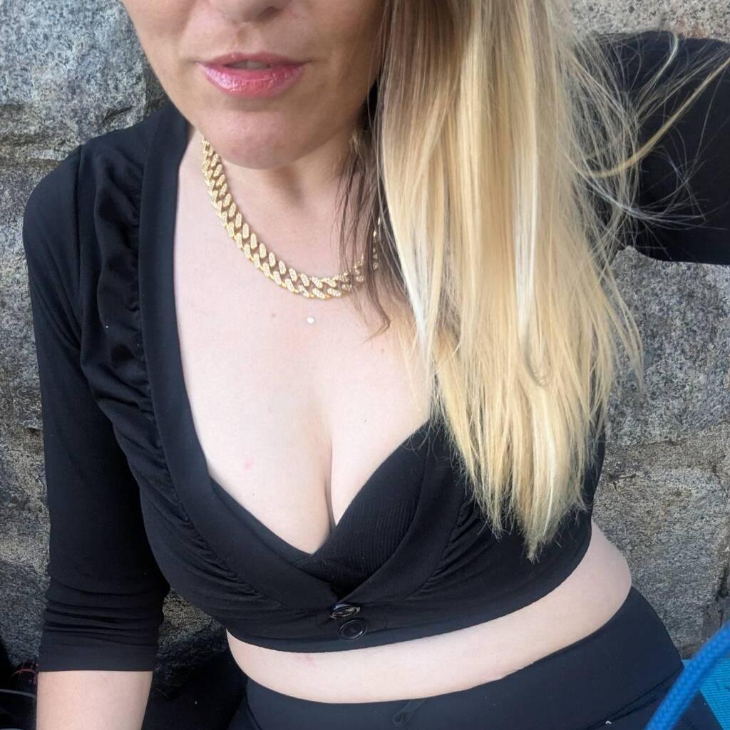 
                        Erica Styles
                     is Female Escorts. | Nanaimo | British Columbia | Canada | canadatopescorts.com 
